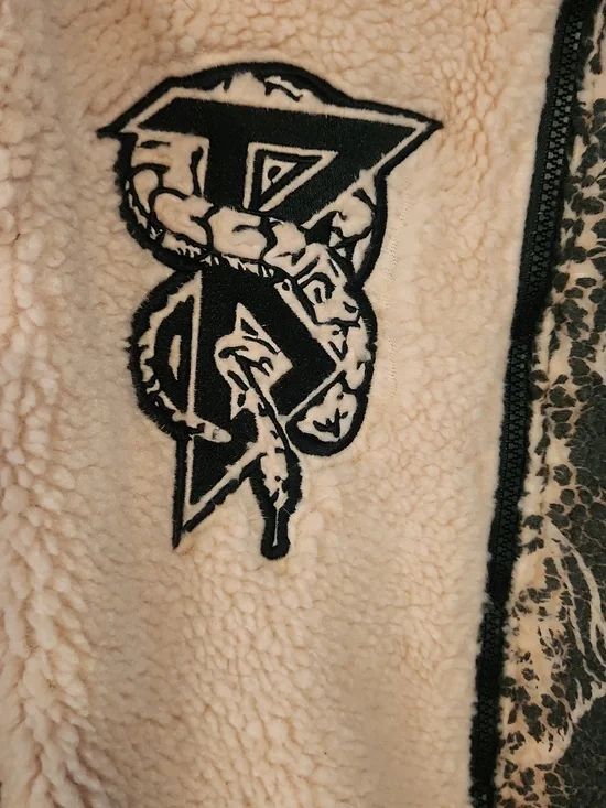 Beartooth Band Fleece Jacket - Picture 2 of 4